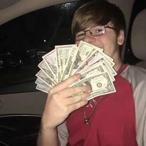 Meet your Posher, Matthew